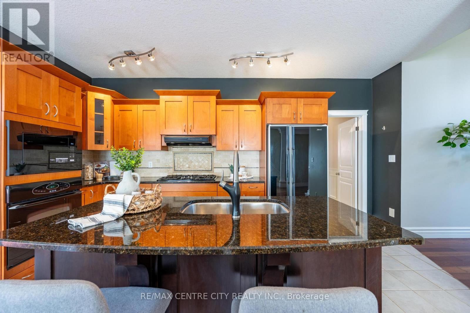 19 Hamilton Street Property Photo 7