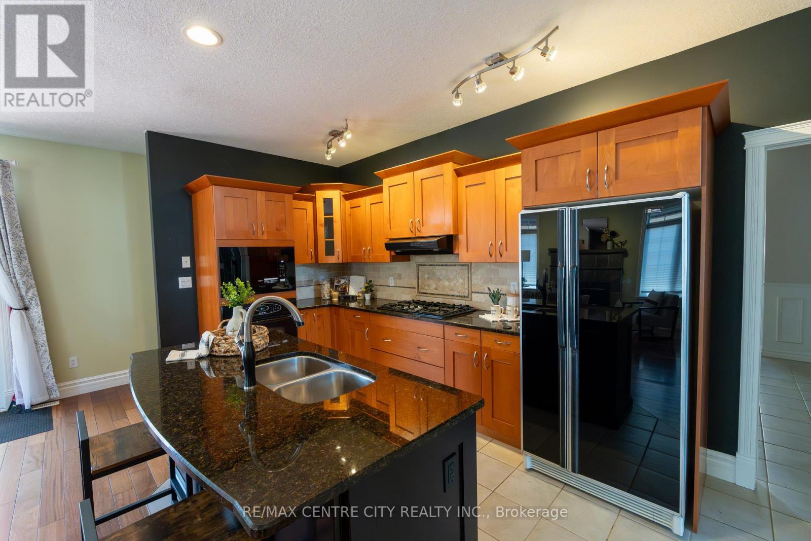 19 Hamilton Street Property Photo 8