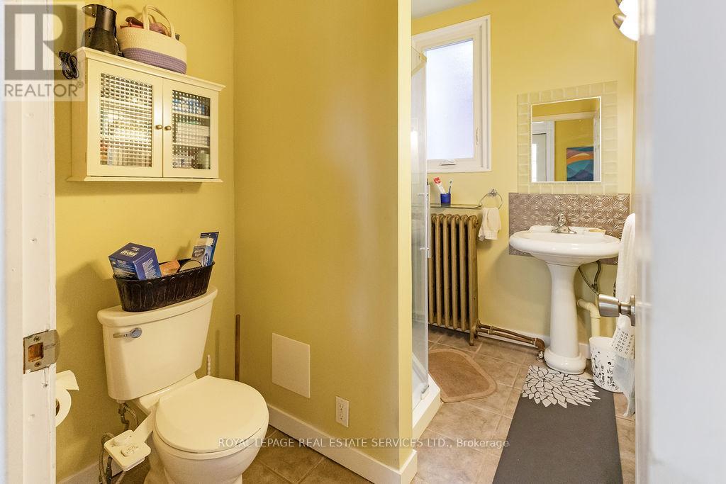 100 Wentworth Street S Property Photo 12