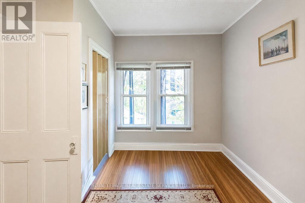 100 Wentworth Street S Property Photo 15