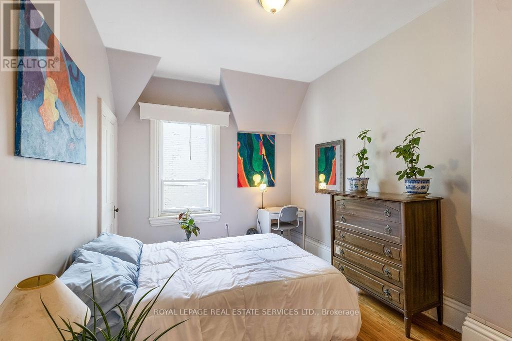 100 Wentworth Street S Property Photo 19