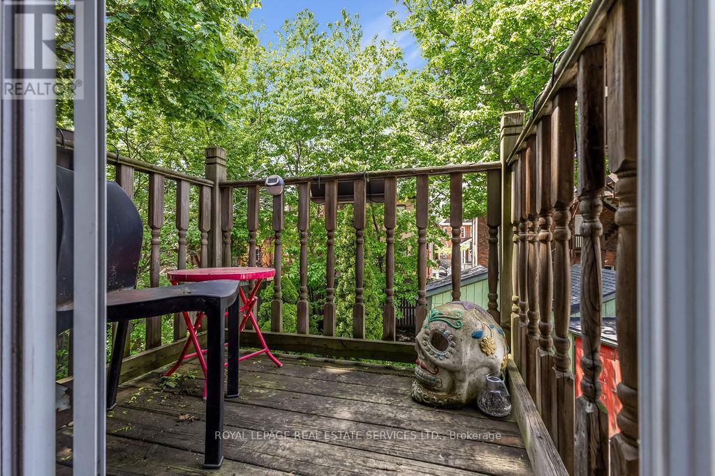 100 Wentworth Street S Property Photo 22