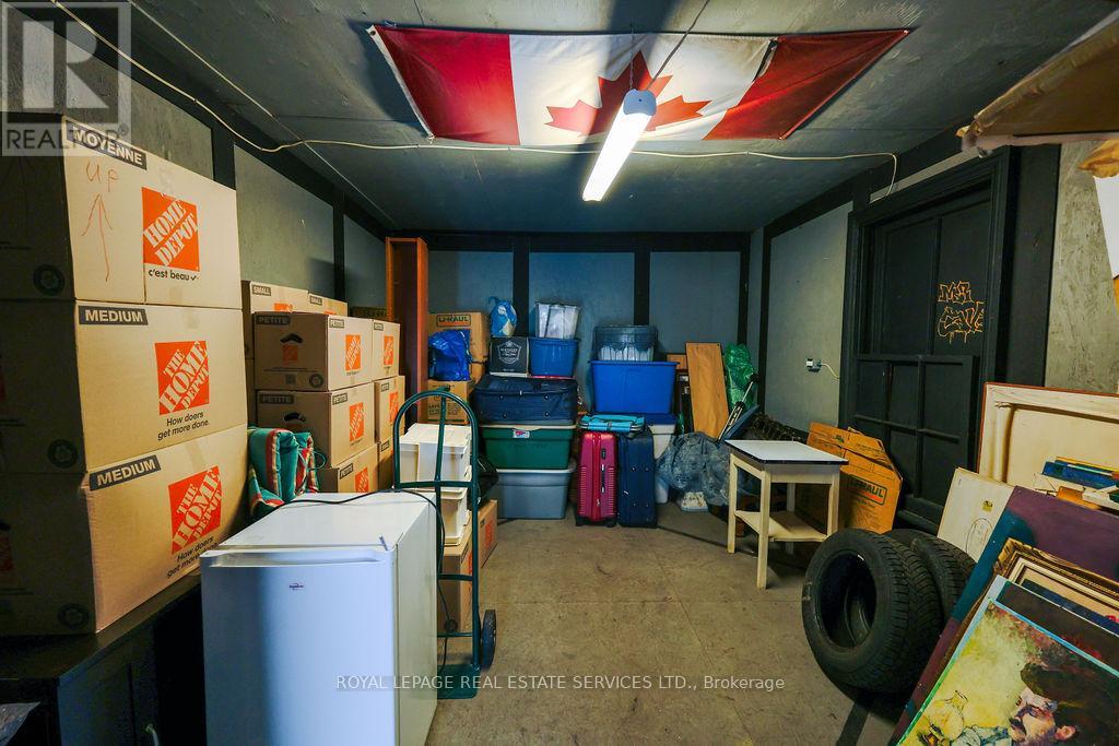 100 Wentworth Street S Property Photo 29