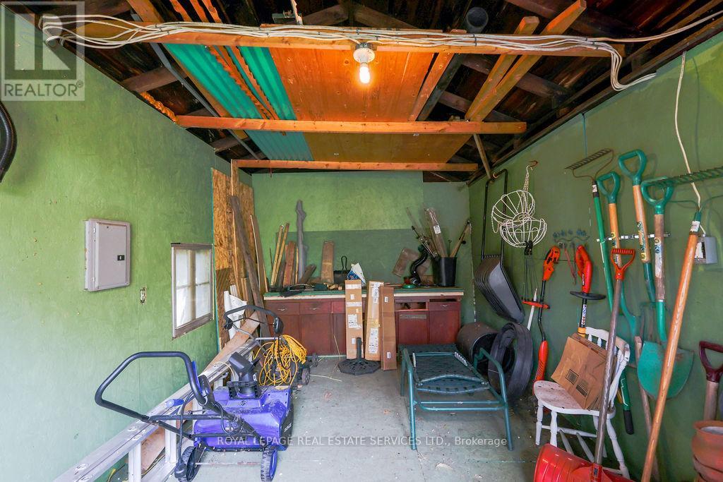 100 Wentworth Street S Property Photo 30