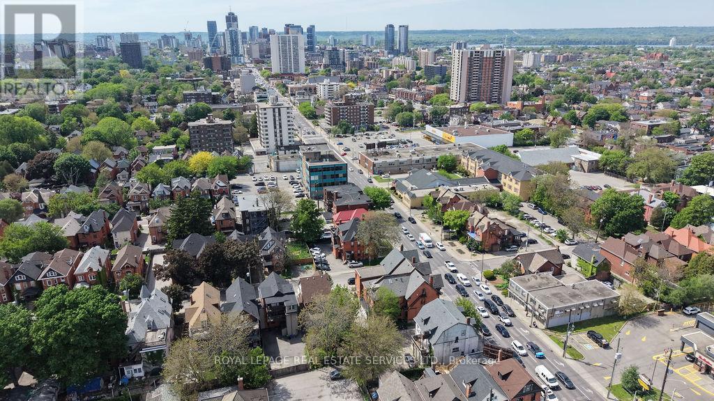 100 Wentworth Street S Property Photo 37