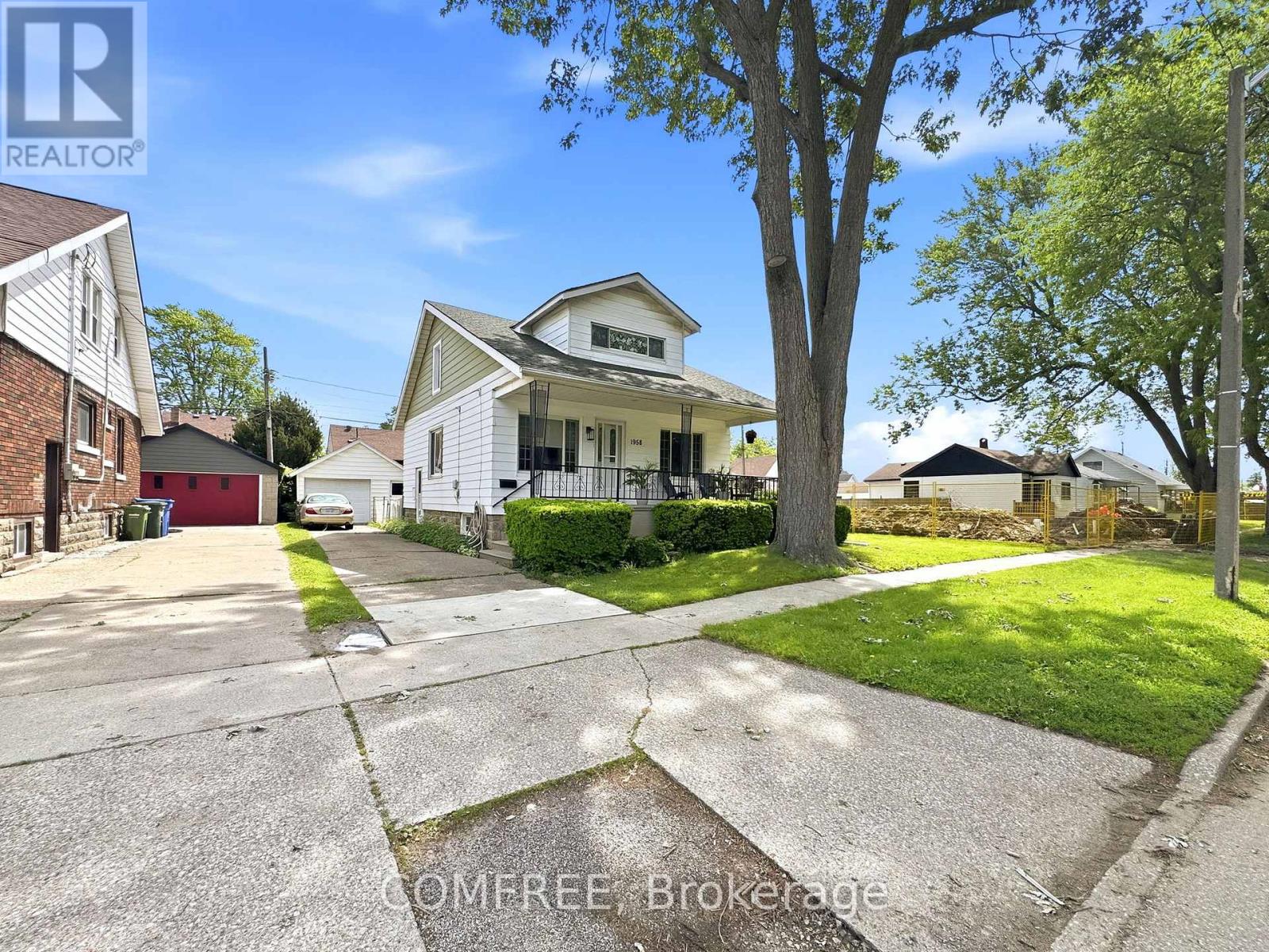 1958 George Avenue Property Photo 1