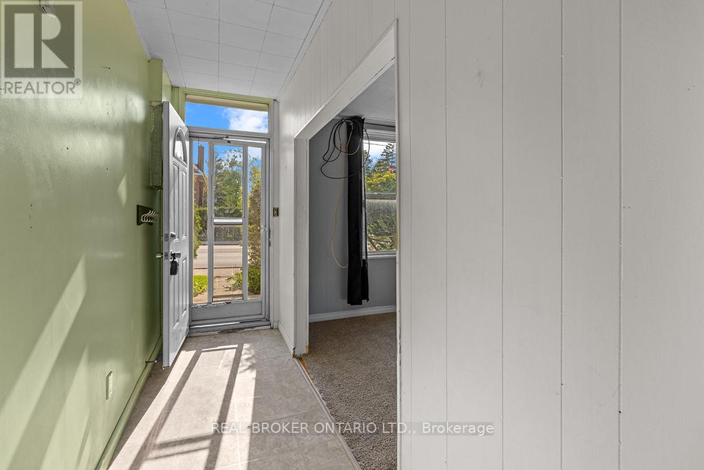 1323 2nd Avenue W Property Photo 7