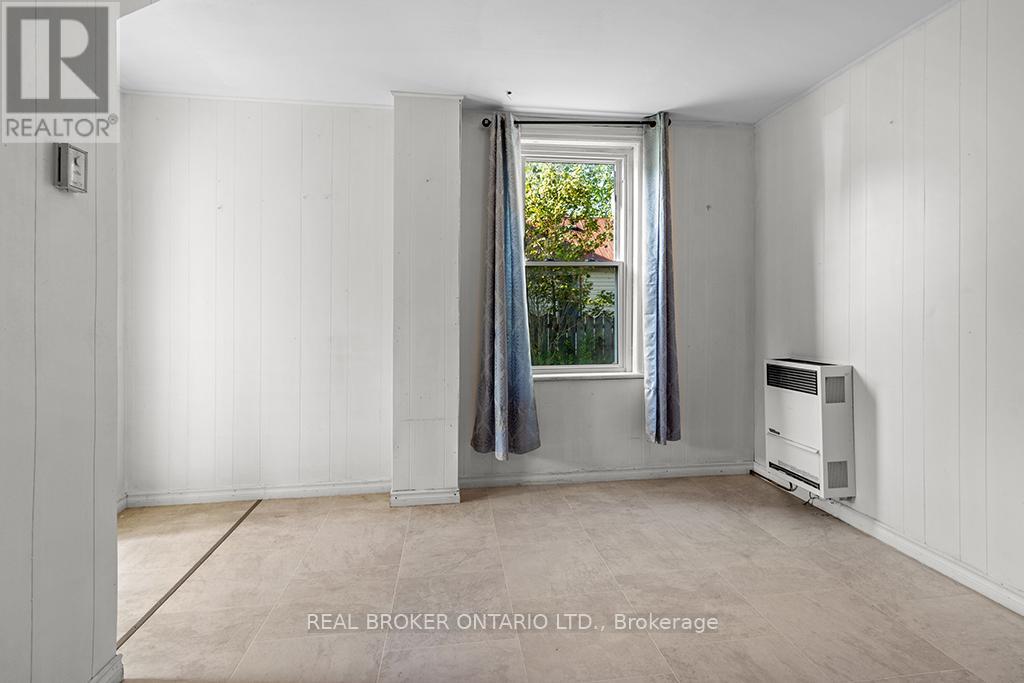 1323 2nd Avenue W Property Photo 15