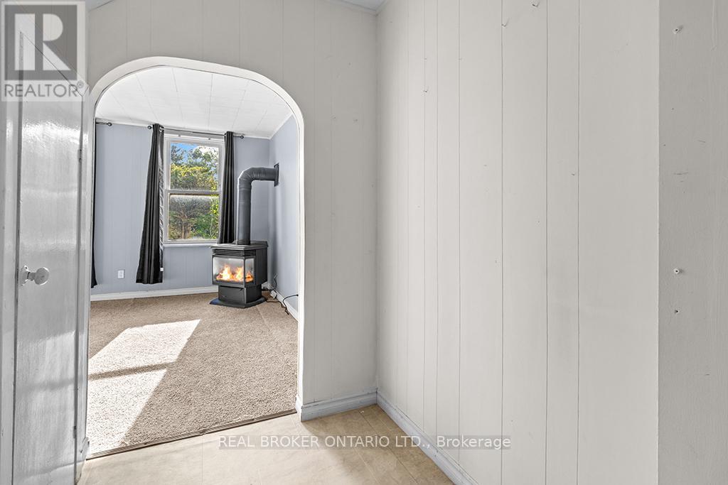 1323 2nd Avenue W Property Photo 17