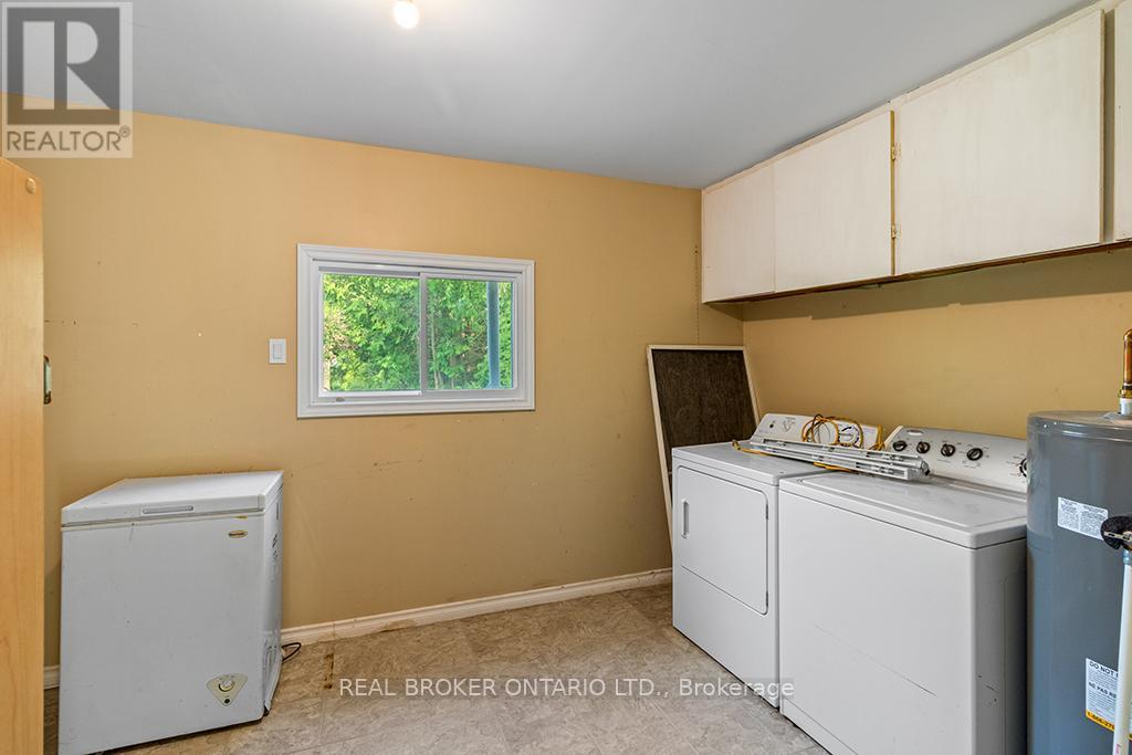 1323 2nd Avenue W Property Photo 18