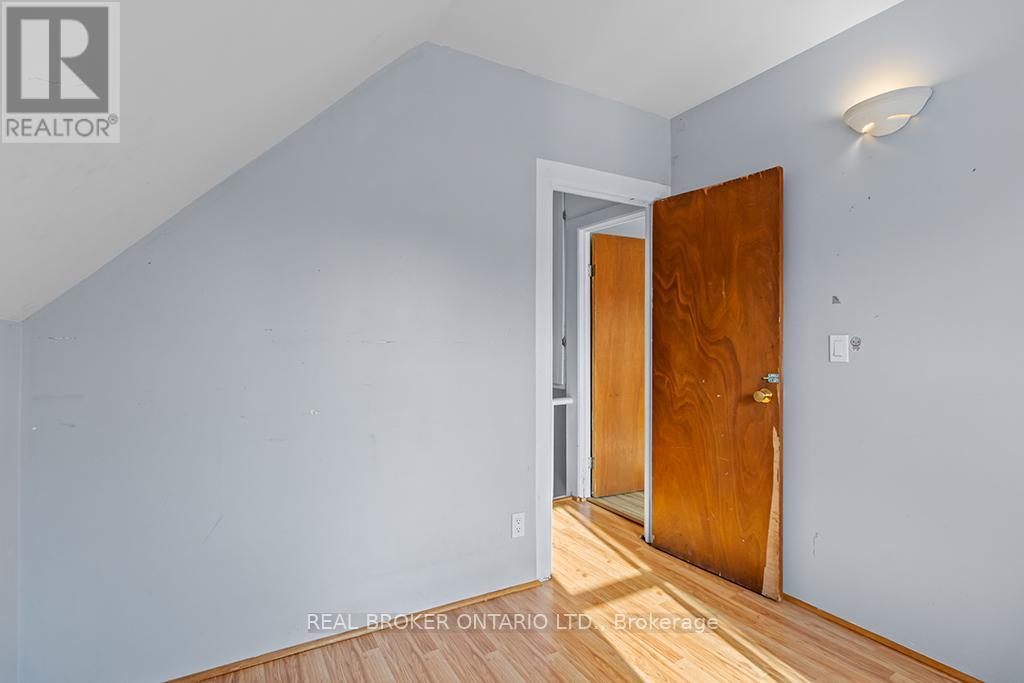 1323 2nd Avenue W Property Photo 27
