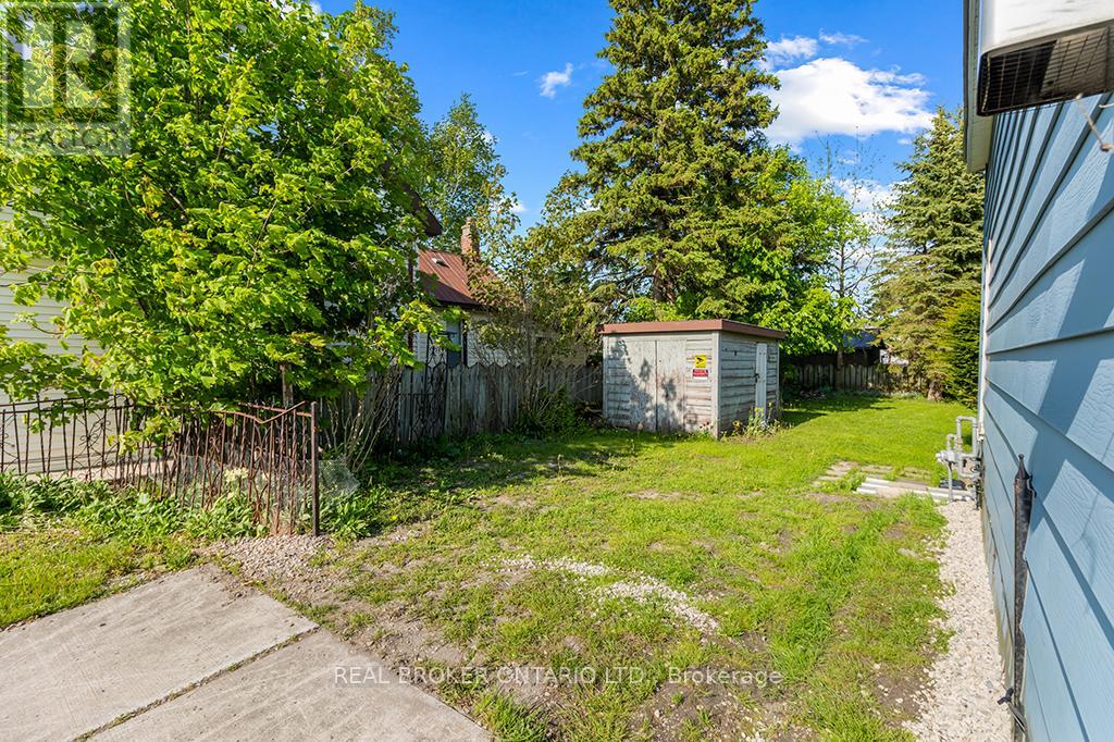 1323 2nd Avenue W Property Photo 34