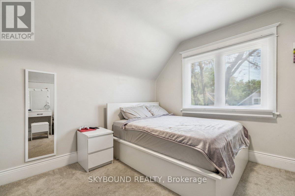 165 Paling Avenue Property Photo 10