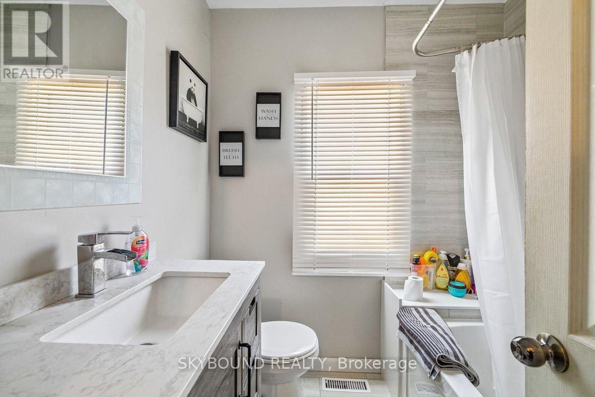 165 Paling Avenue Property Photo 12