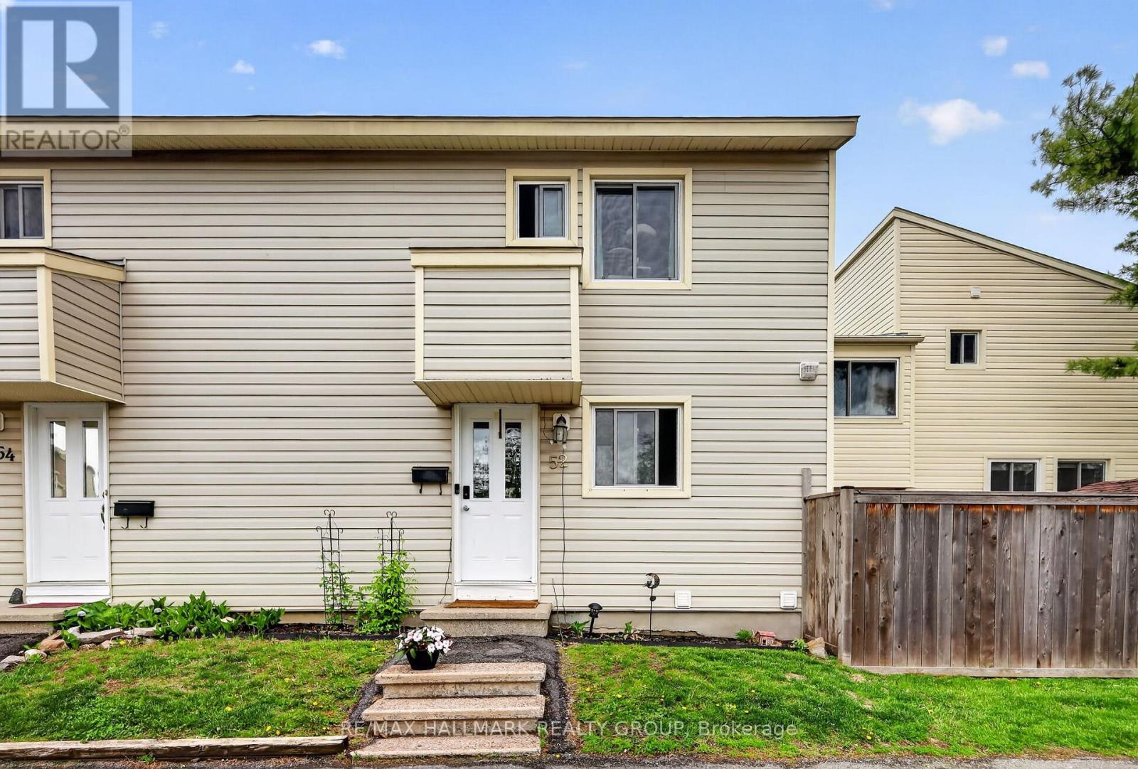 52 THISTLEDOWN COURT Property Photo 1