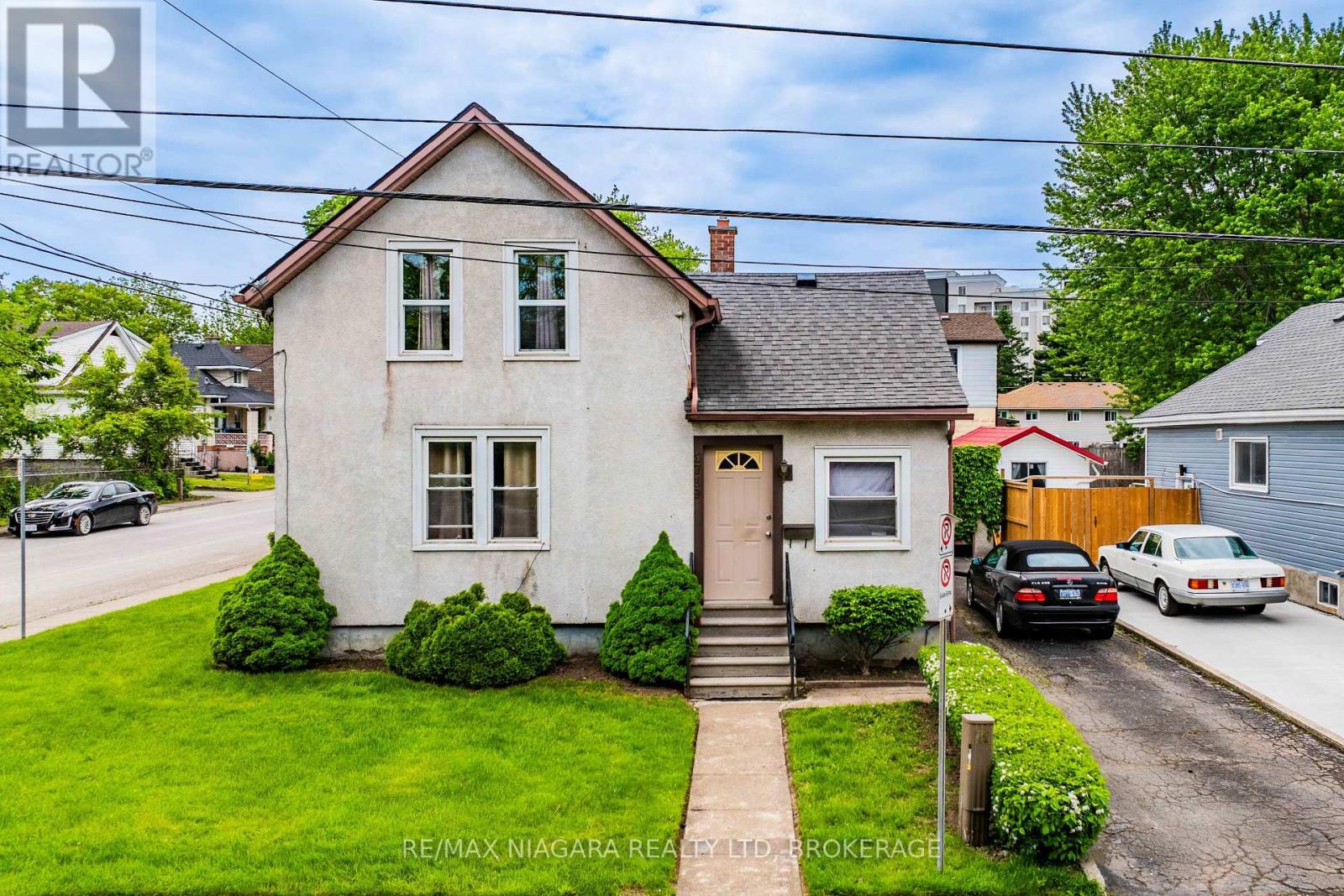 5719 Temperance Avenue E Property Photo 1
