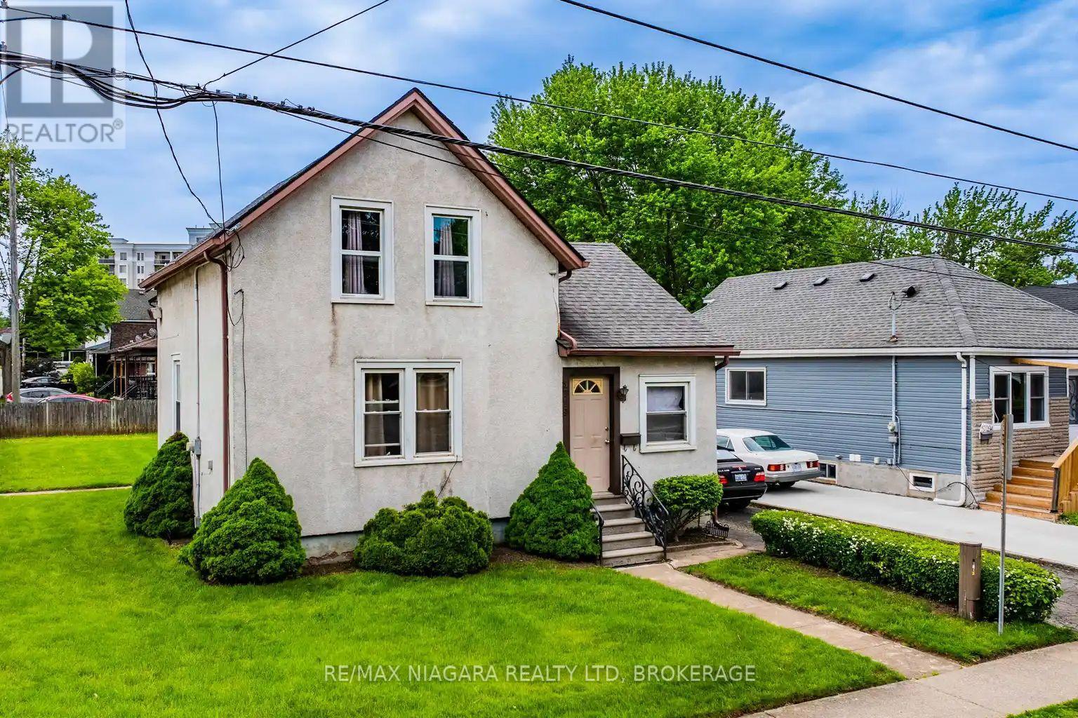 5719 Temperance Avenue E Property Photo 2