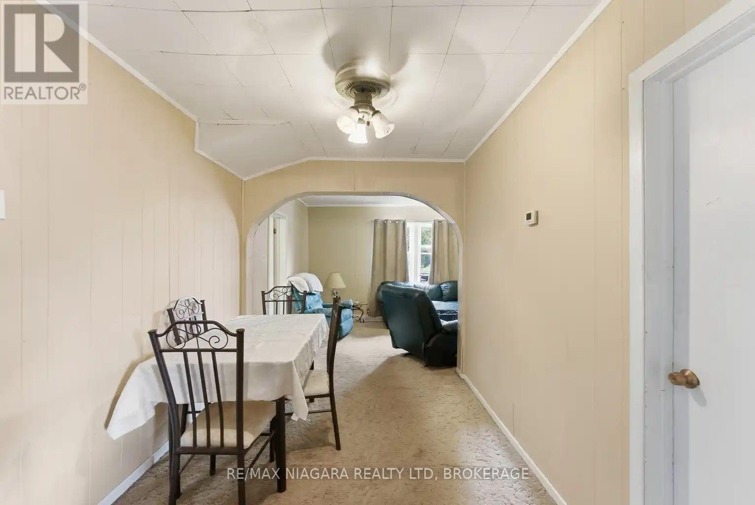 5719 Temperance Avenue E Property Photo 19