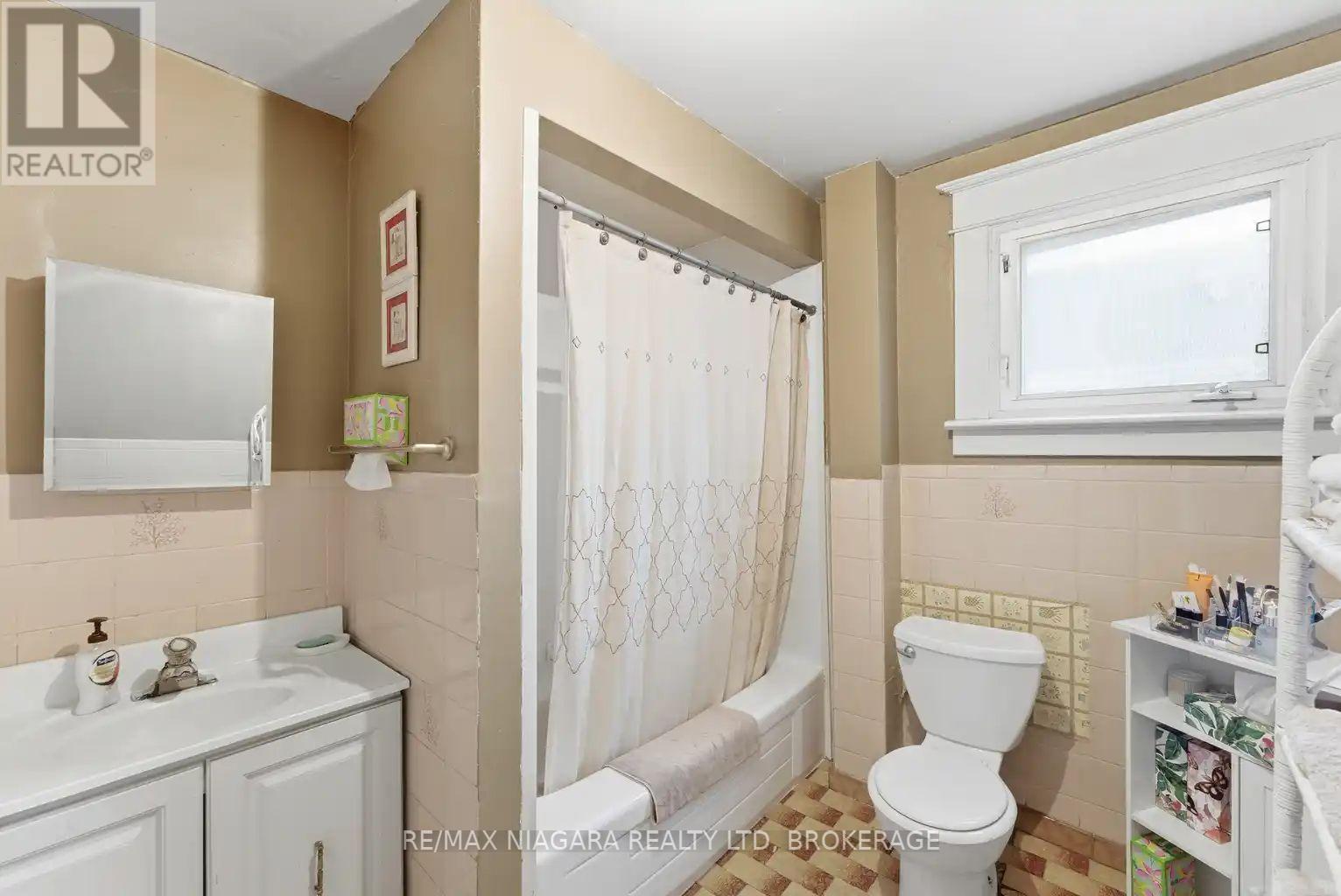 5719 Temperance Avenue E Property Photo 21