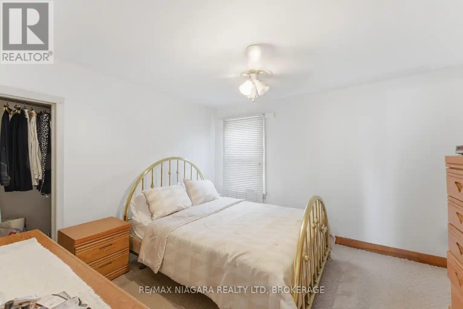 5719 Temperance Avenue E Property Photo 24