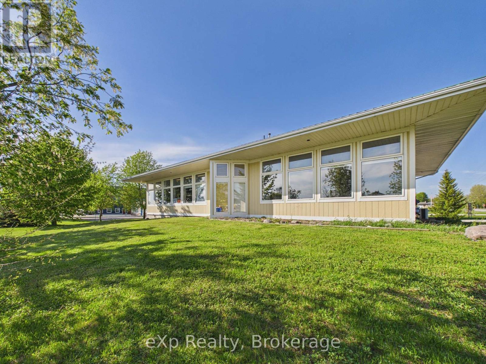 1223 Mackenzie Road Property Photo 5