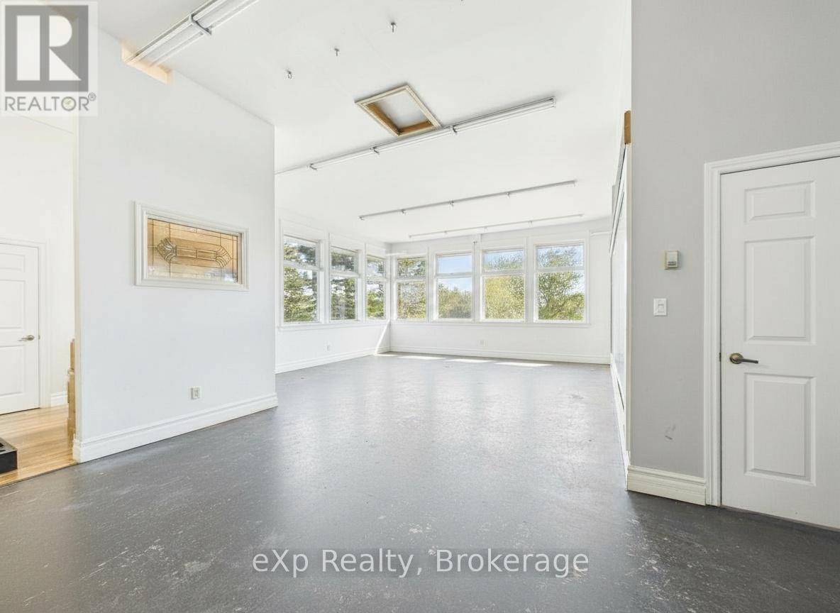 1223 Mackenzie Road Property Photo 10