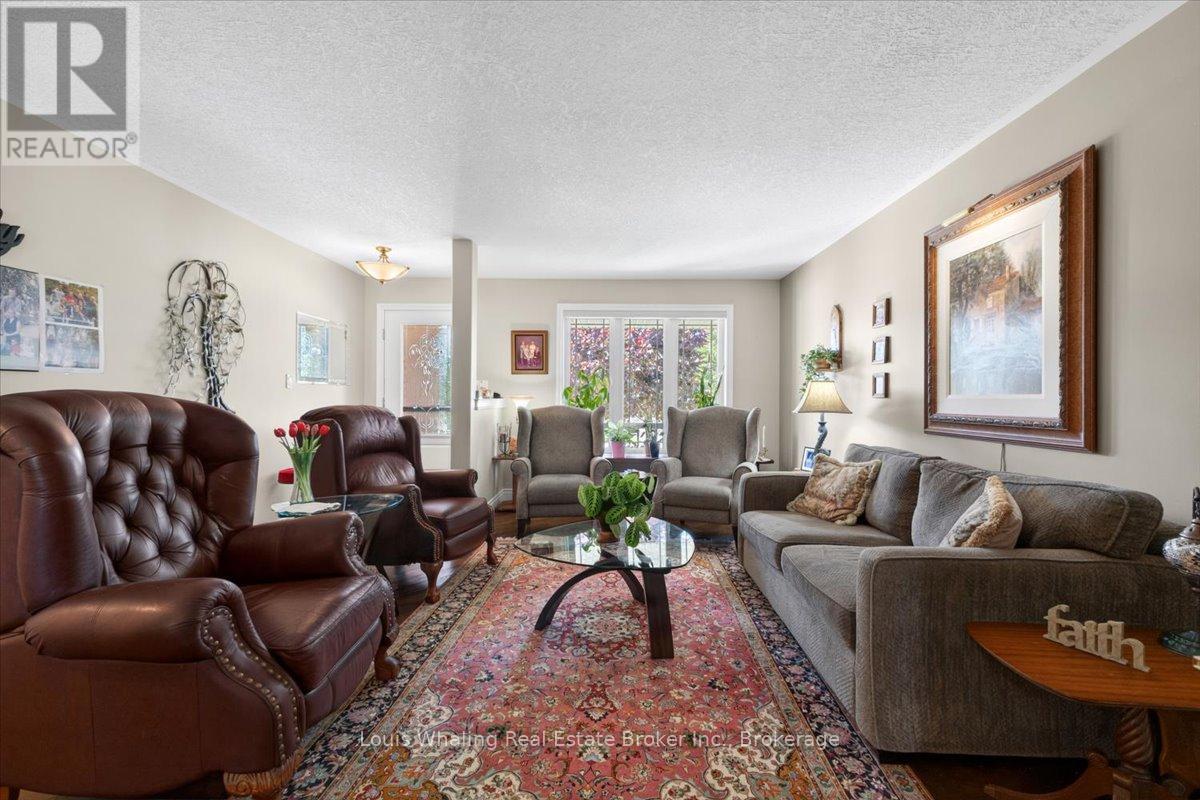 113 B 13th Avenue Property Photo 3