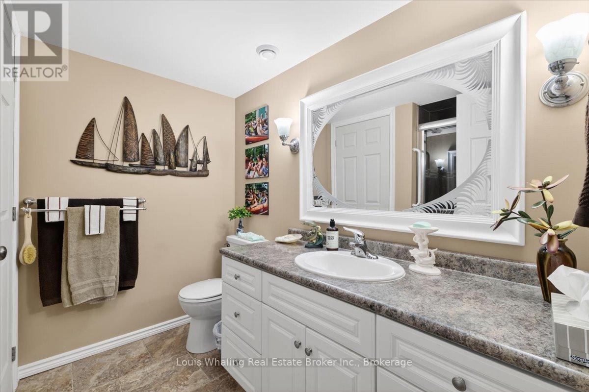 113 B 13th Avenue Property Photo 15