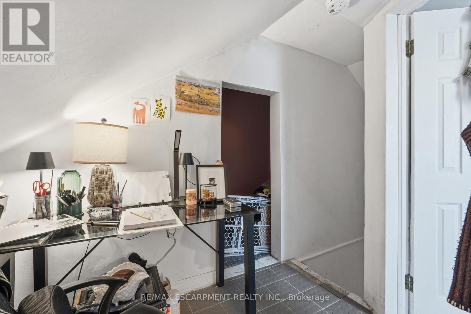 355 Barton Street E Property Photo 26