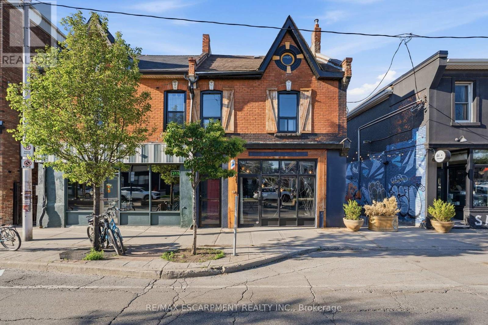 355 Barton Street E Property Photo 3