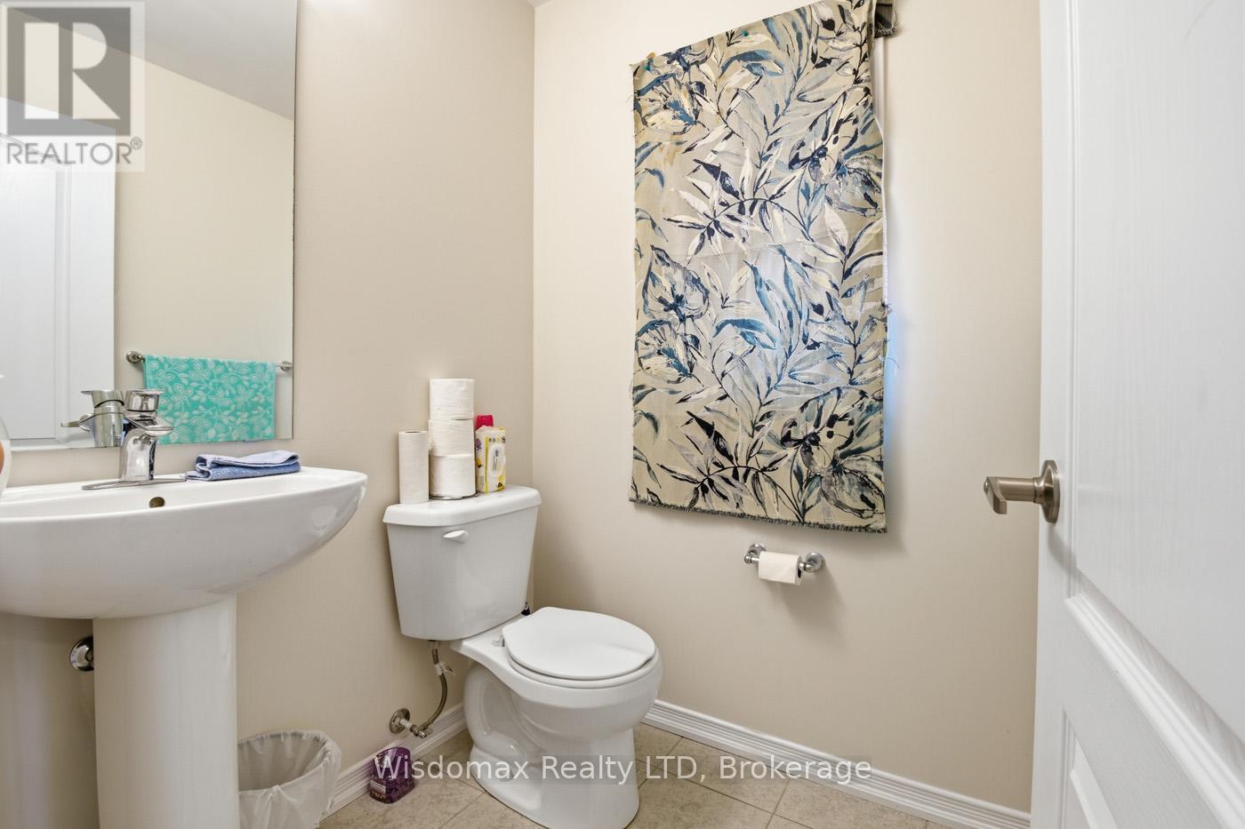 7719 Tupelo Crescent Property Photo 6
