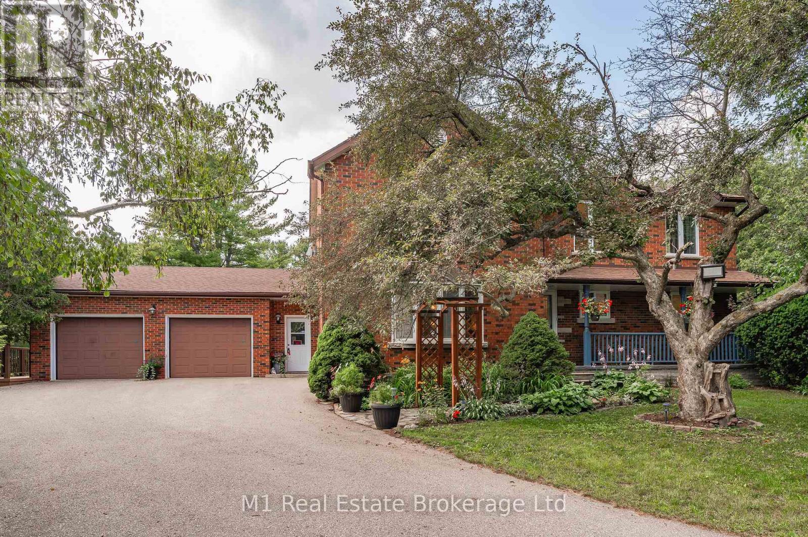6946 Fife Road Property Photo 4