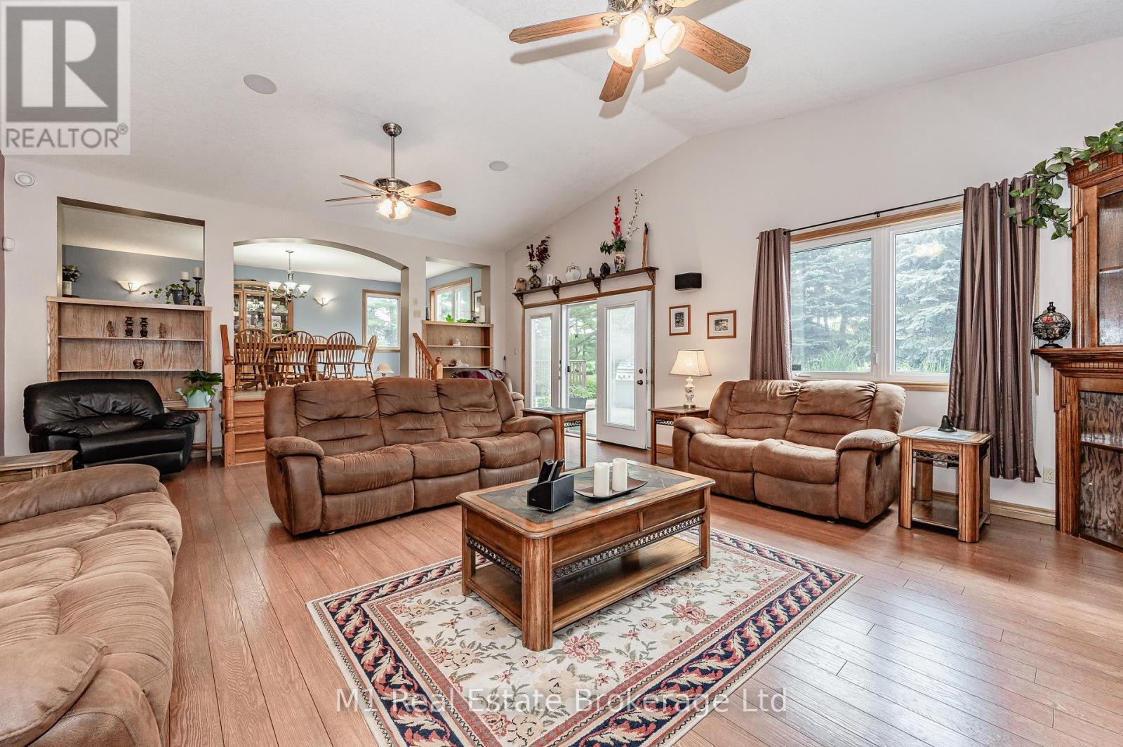 6946 Fife Road Property Photo 8