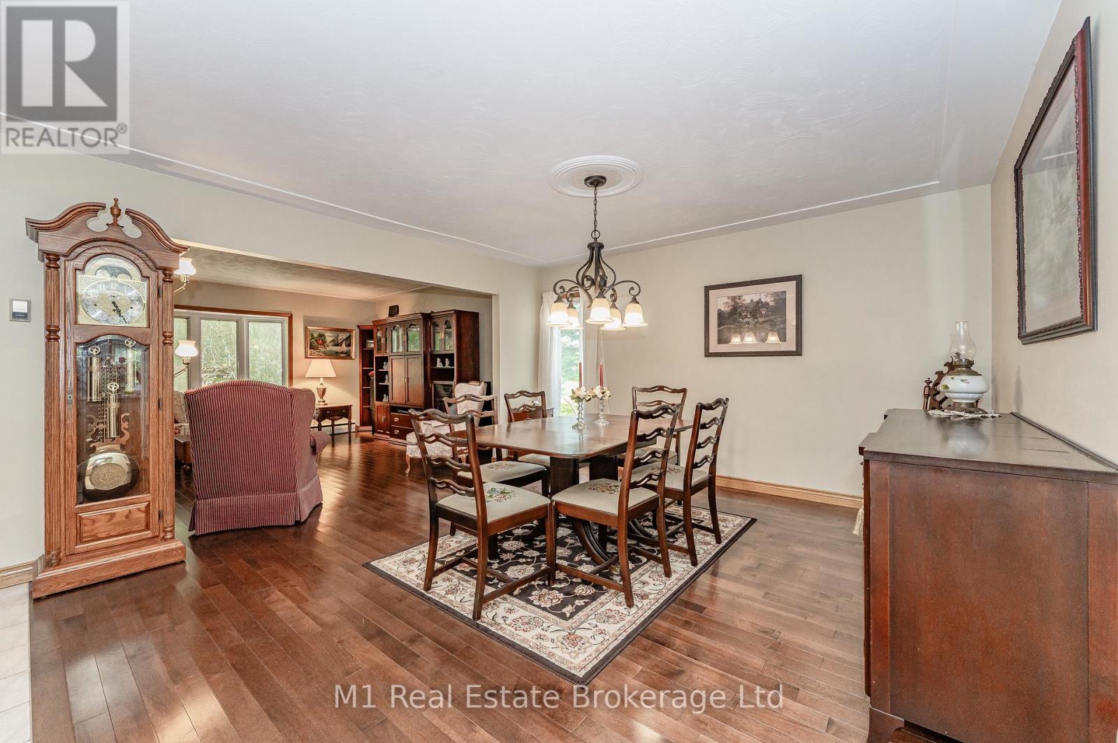 6946 Fife Road Property Photo 17