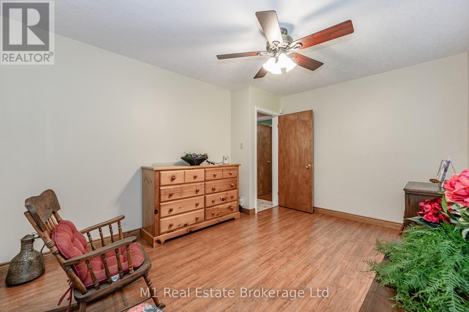 6946 Fife Road Property Photo 22