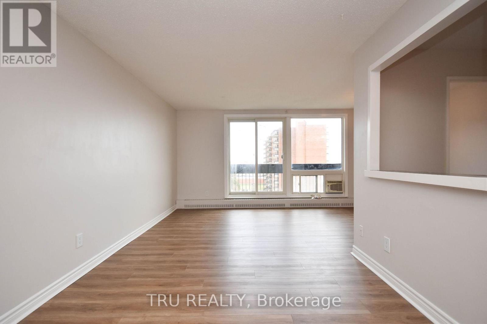 807 - 1505 Baseline Road Property Photo 7