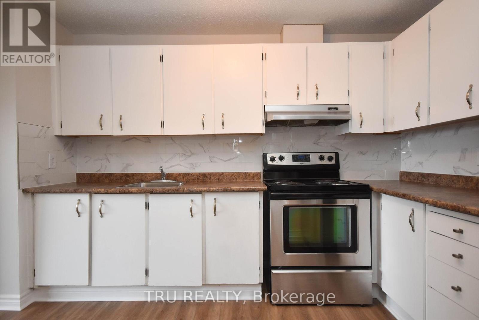 807 - 1505 Baseline Road Property Photo 15