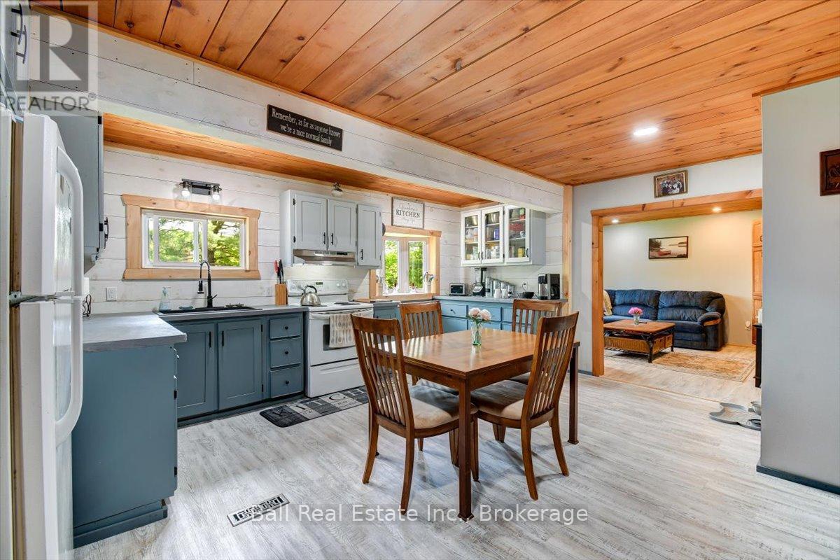 20 Art Bott Road Property Photo 7