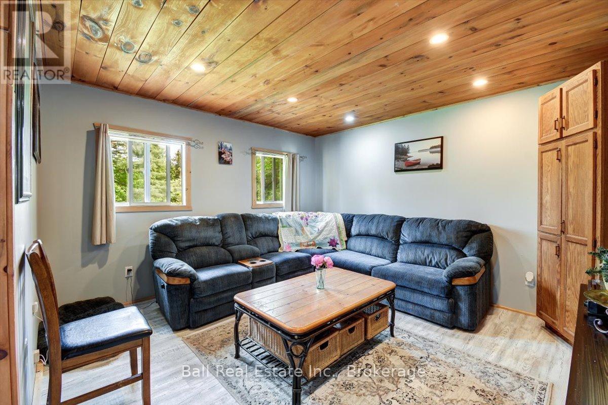 20 Art Bott Road Property Photo 9