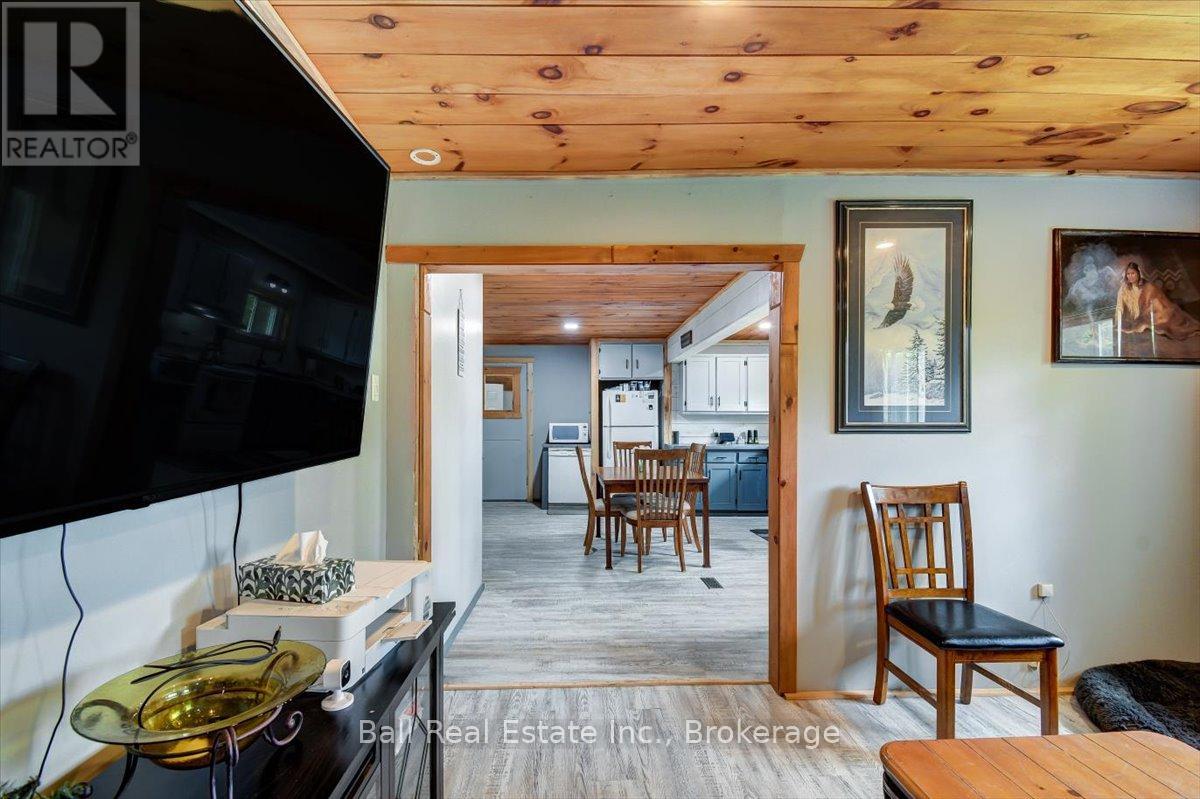 20 Art Bott Road Property Photo 12