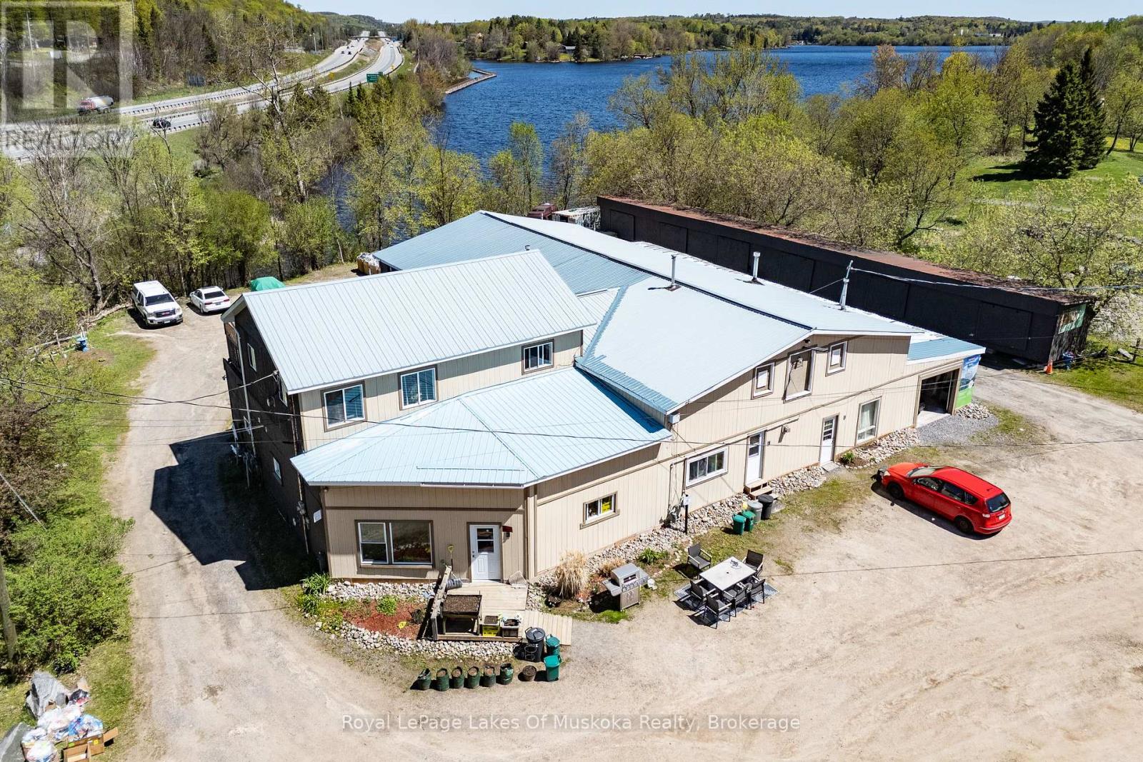 7 East Airport Road Property Photo 1