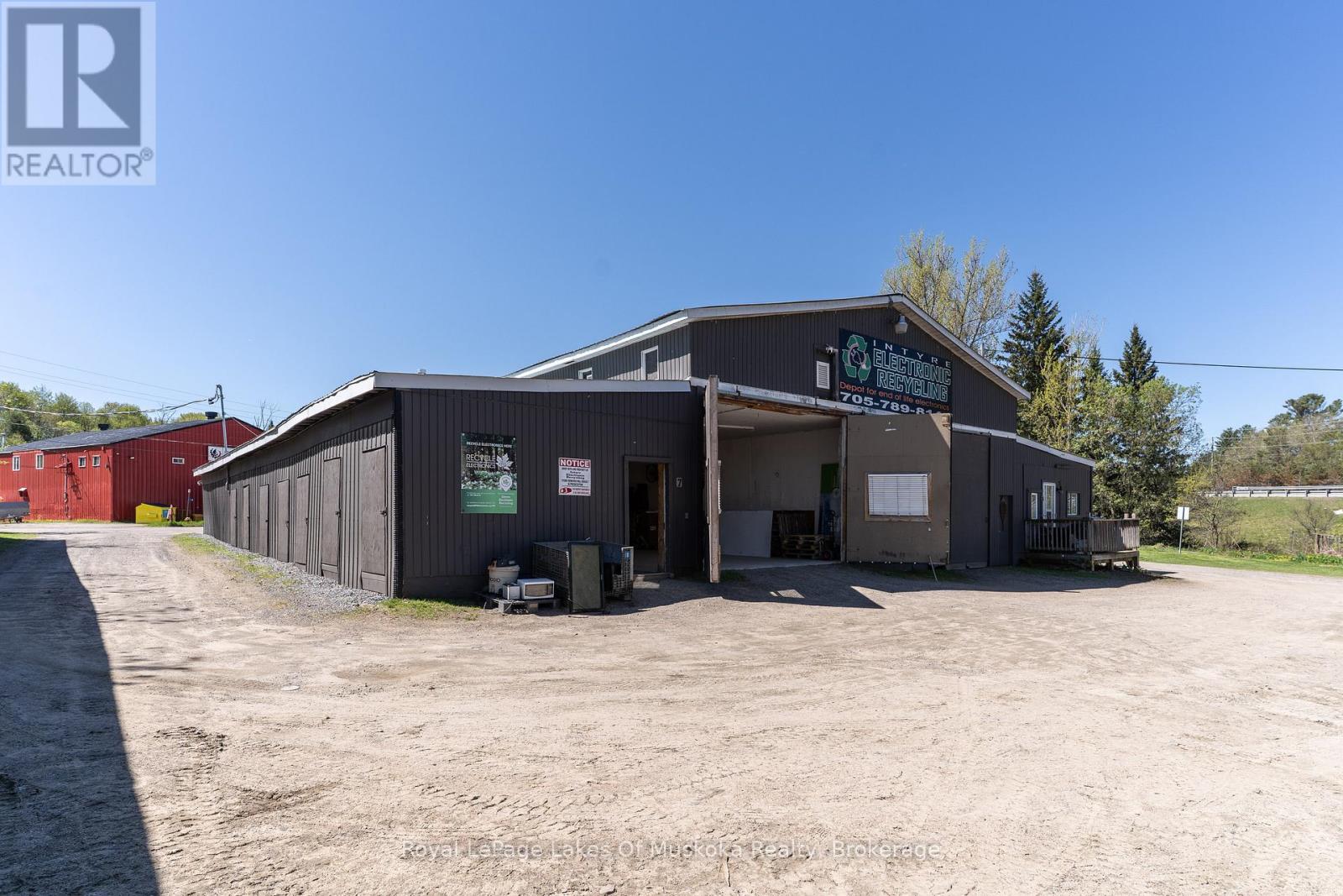 7 East Airport Road Property Photo 2