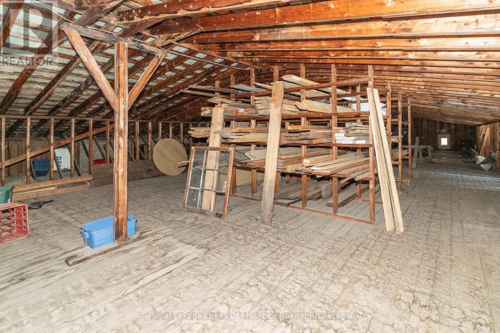 7 East Airport Road Property Photo 32