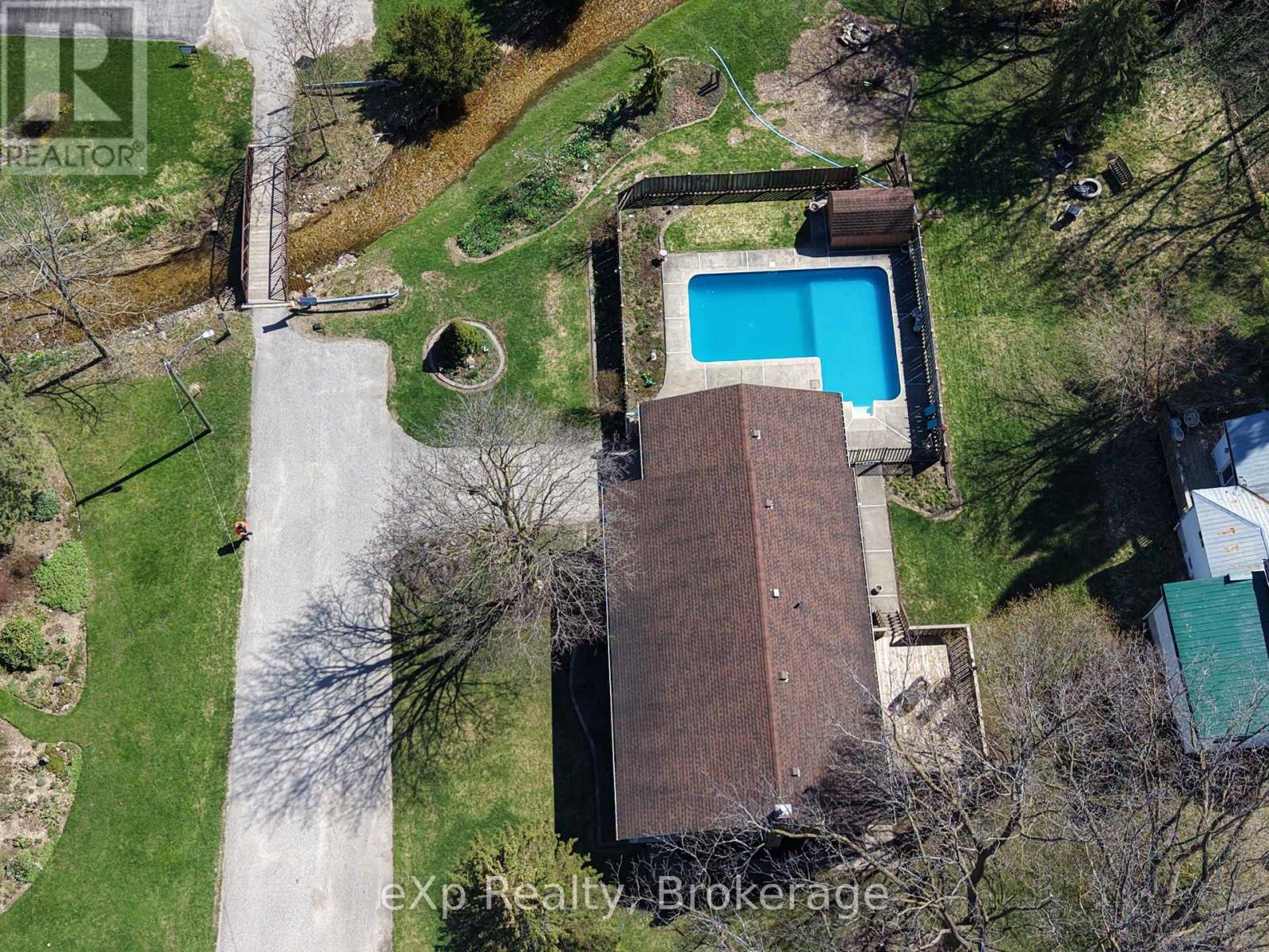 303 Mary Street Property Photo 1