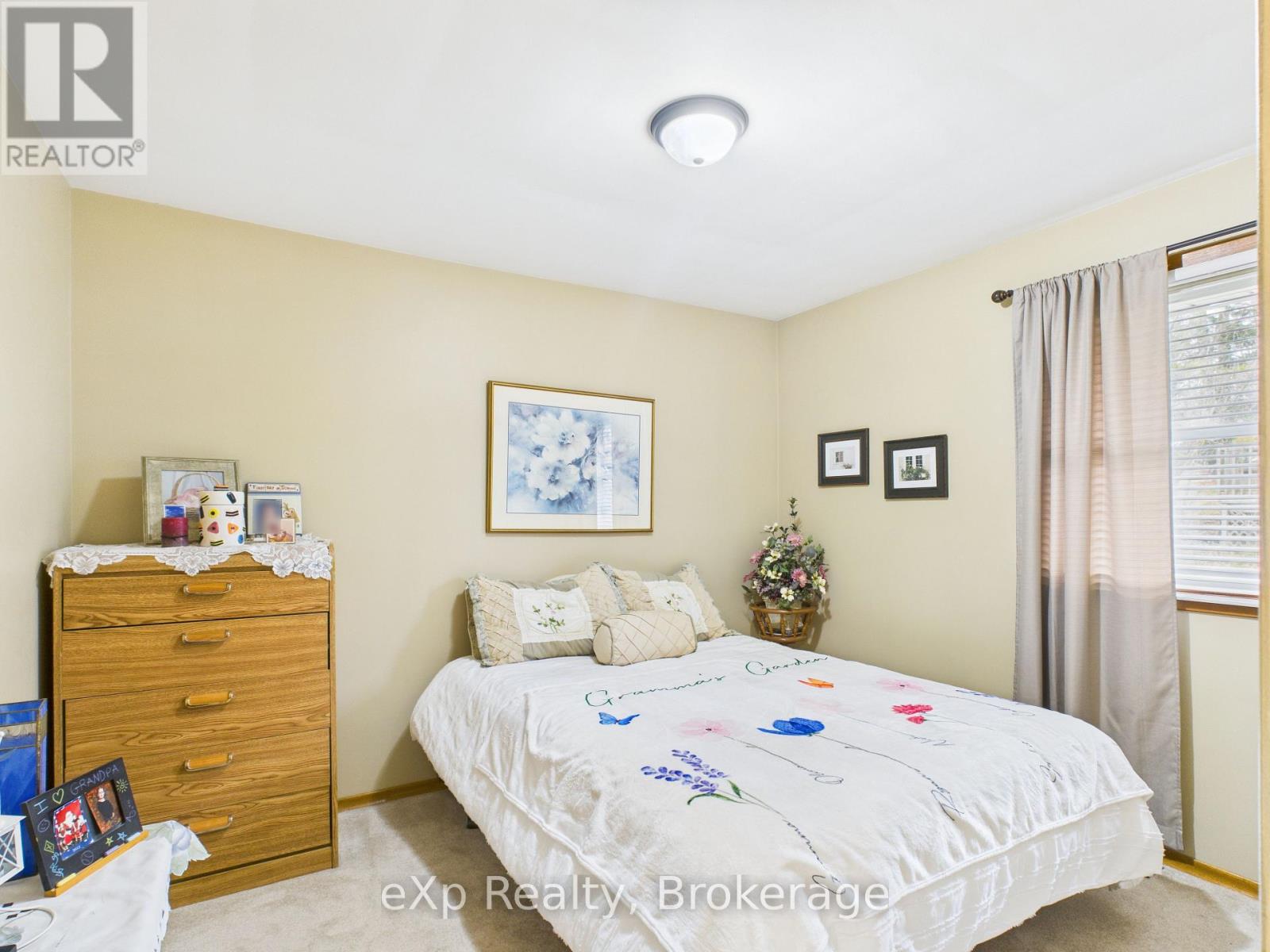 303 Mary Street Property Photo 17