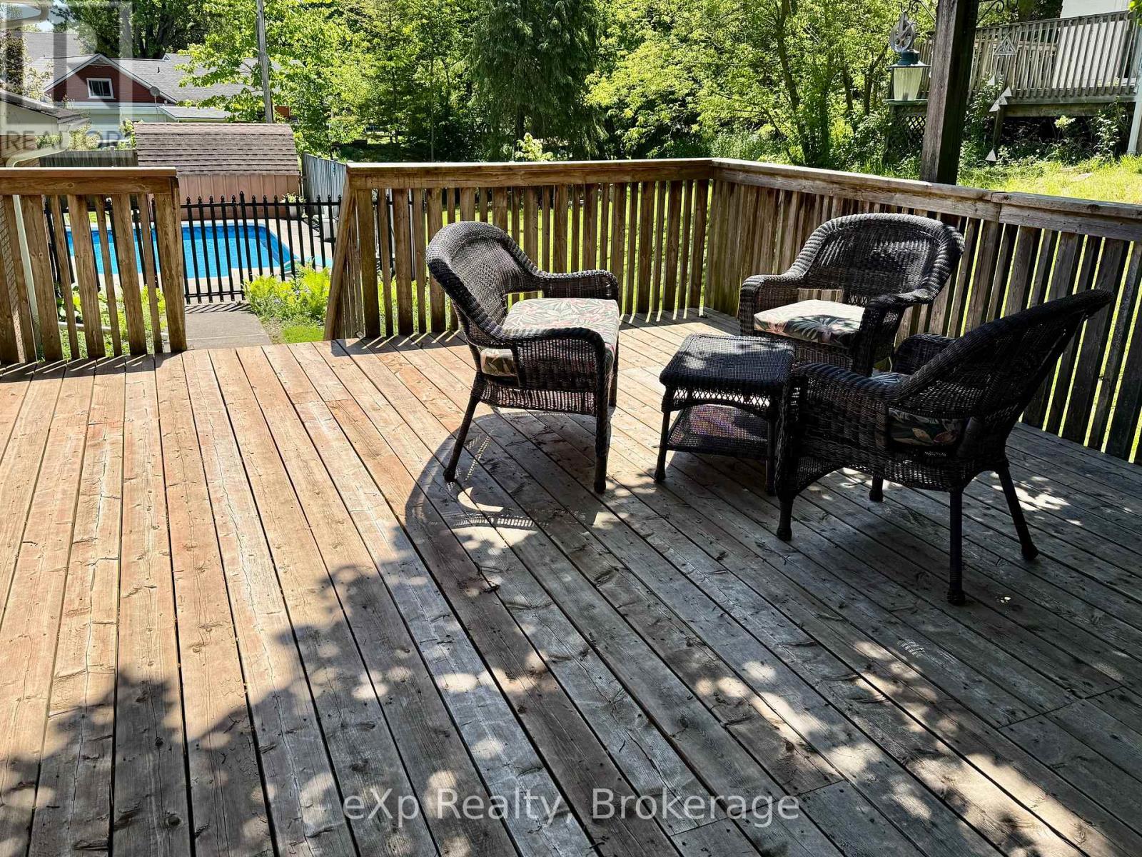 303 Mary Street Property Photo 33