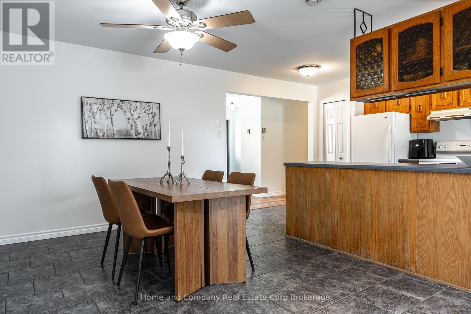 50 Dufferin Street Property Photo 10