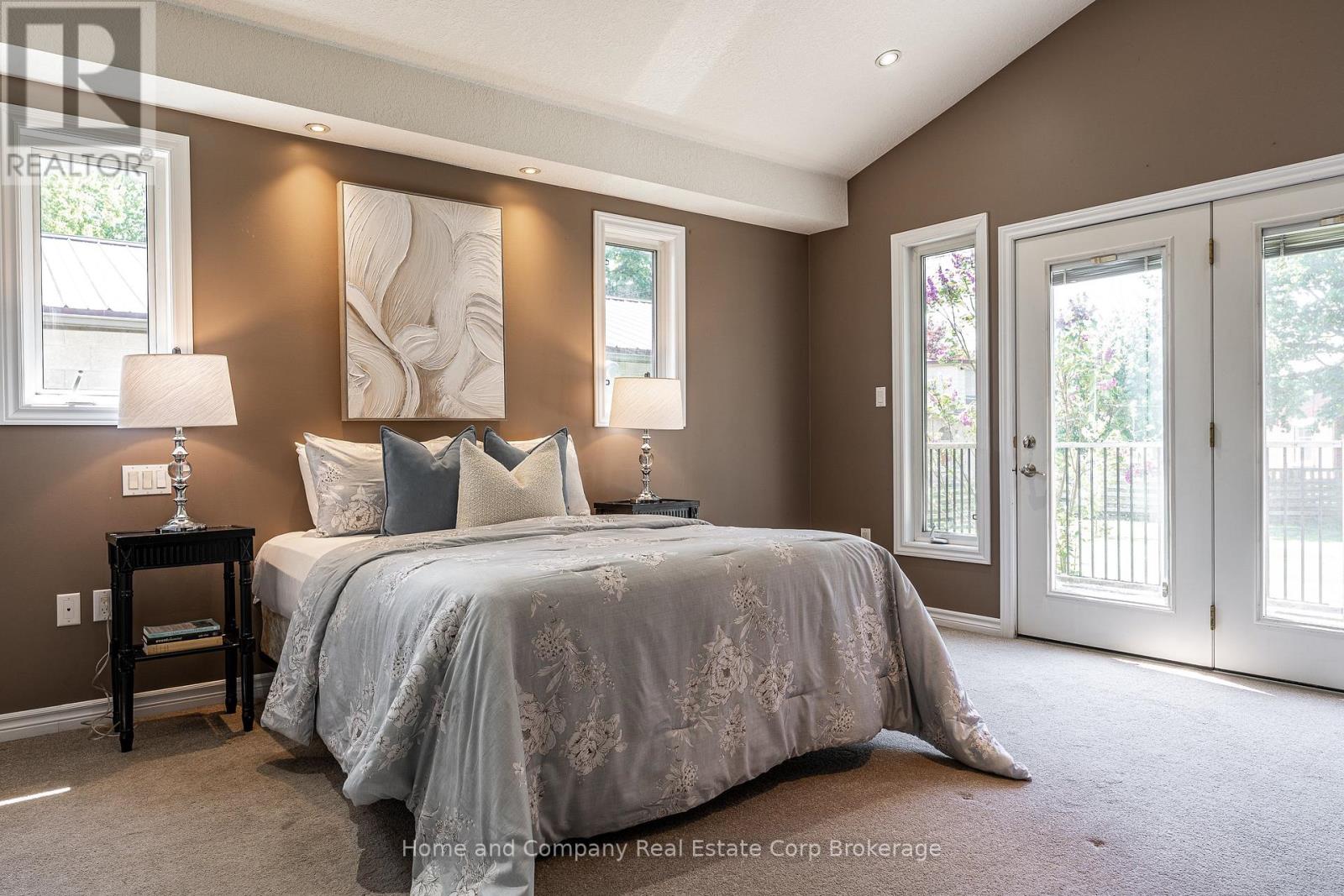 50 Dufferin Street Property Photo 15