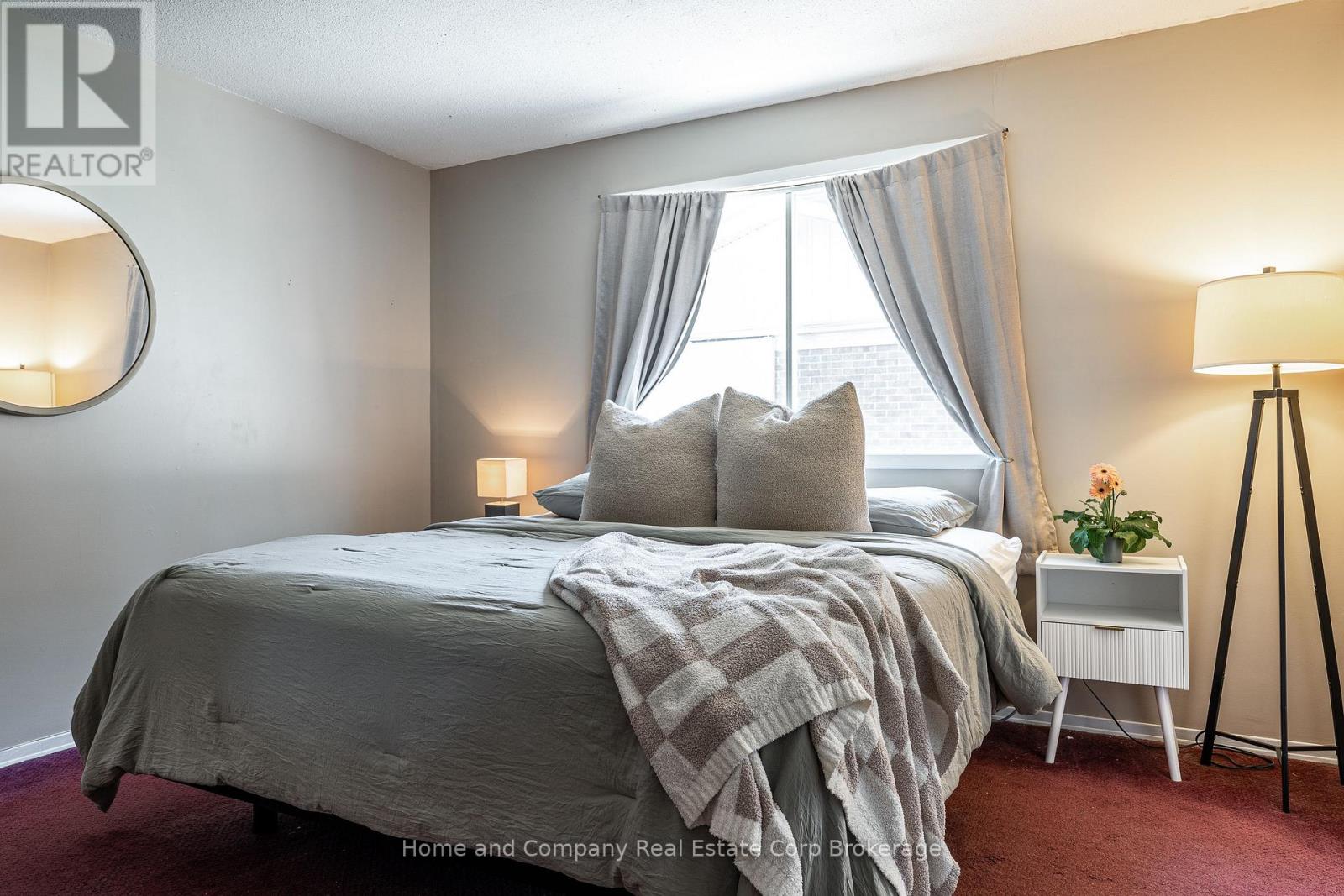 50 Dufferin Street Property Photo 21