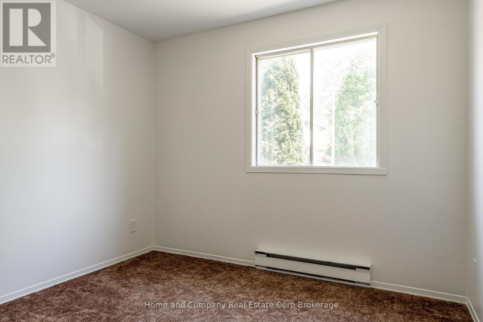 50 Dufferin Street Property Photo 26
